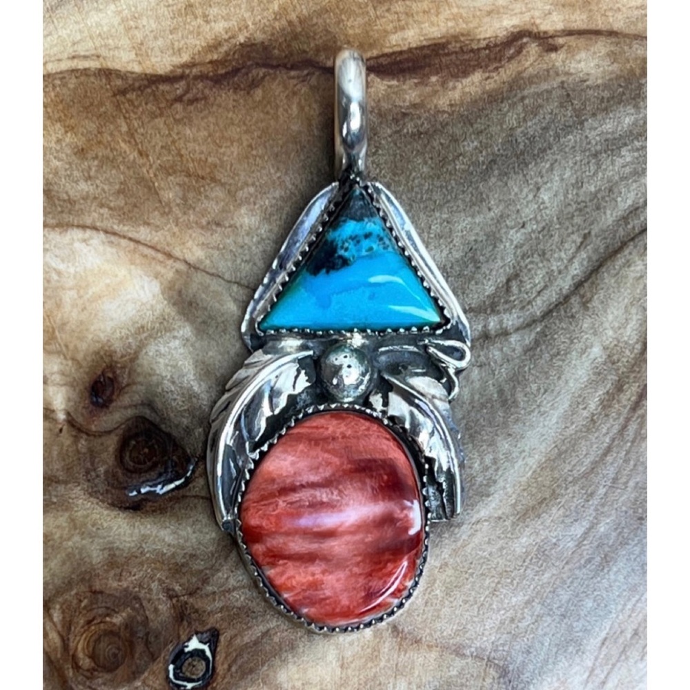 🚫SOLD🚫Vintage Navajo Pendant Signed Sterling Silver, Turquoise & Spiny Oyster - Picture 1 of 9